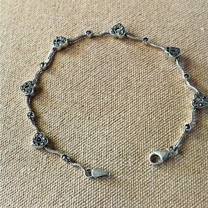 Elegant Silver Heart Bracelet